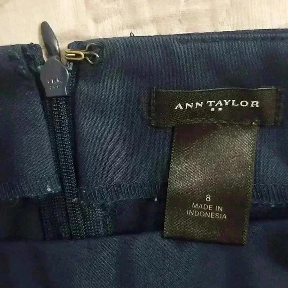 Ann Taylor Navy Blue Skirt - Picture 4 of 6